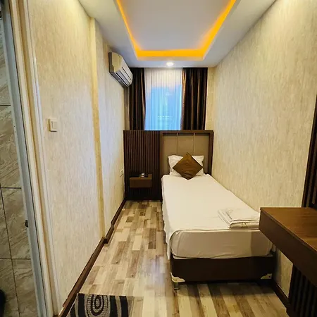 Liman Hotell *